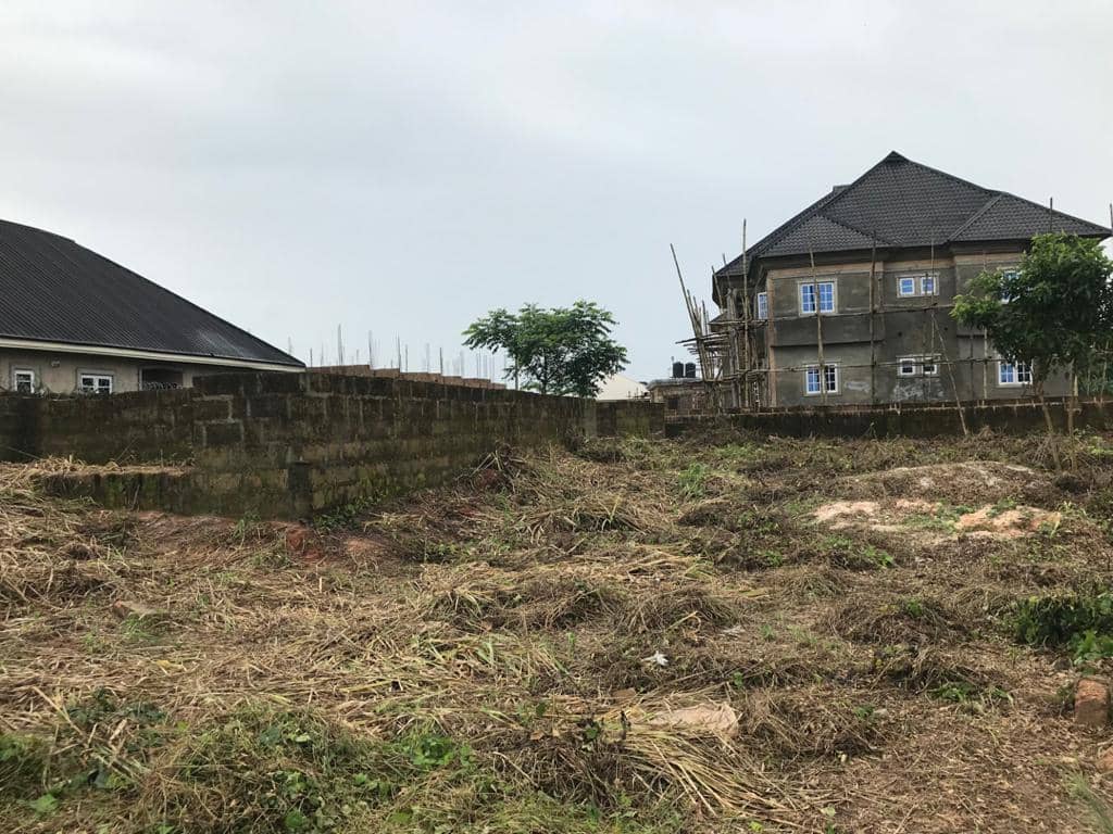 A Plot of Land With C of O, Housing A Unit of 3bedrooms Flat And Two Self Contained (Uncompleted) At Ogheghe, Sapele Road, Benin City For Sale